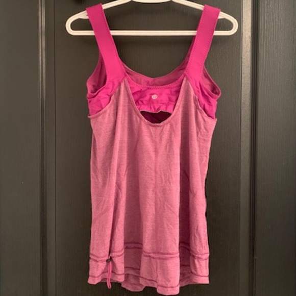 Lululemon tank with built-in bra - Picture 4 of 5